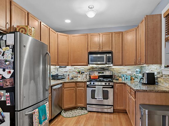 5th image of 4634 N Albany Ave APT 1