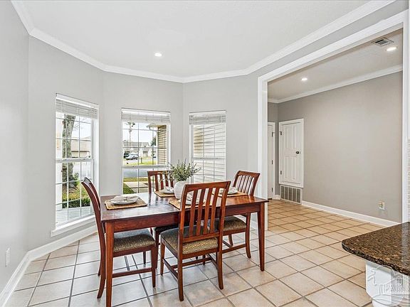 4th image of 1153 Lionsgate Ln