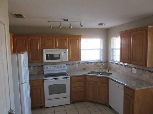 1st image of 1326 Tulane Dr