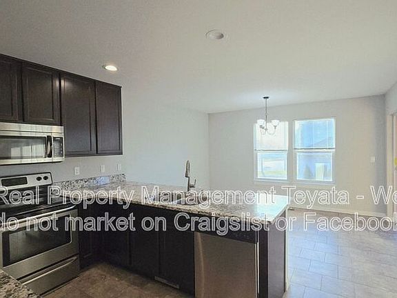 4th image of 289 15th St #101