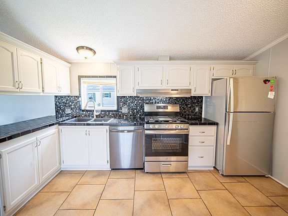 4th image of 127 Saint Pauls Dr