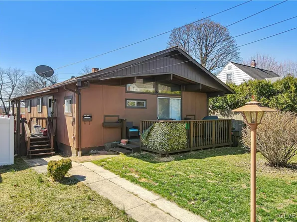 1918 31st St SW, Allentown, PA 18103