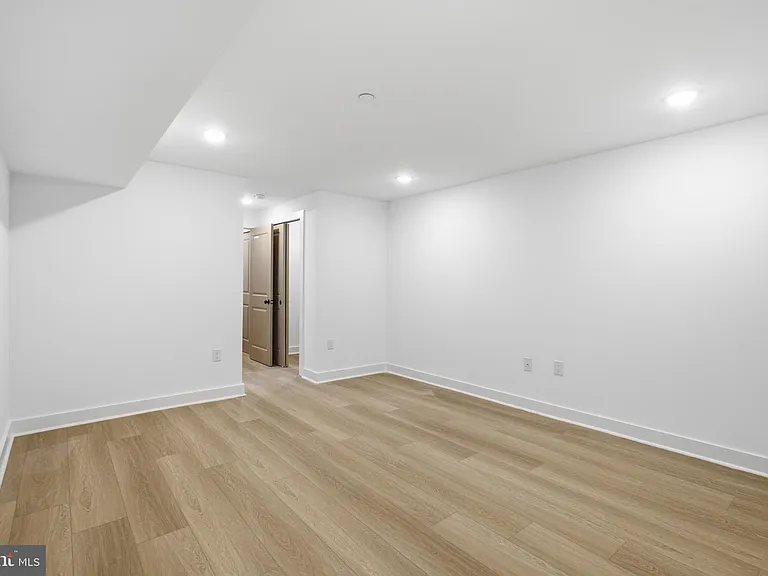 3931 Fairmount Ave #1 — Photo 19