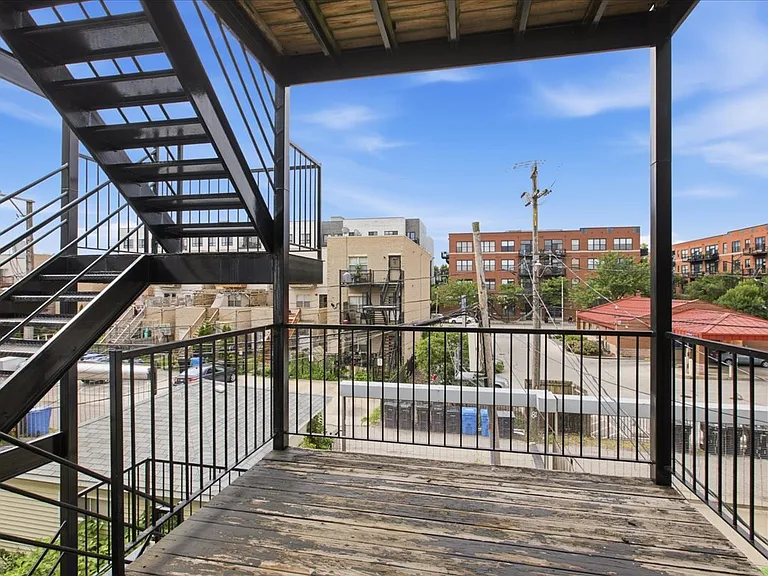2151 W Warren Blvd #2 — Photo 14