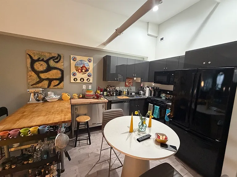 70-72 Northampton St #302 — Photo 9
