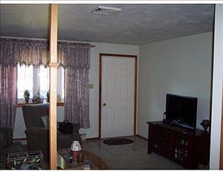 4th image of 36 W Glennis Dr