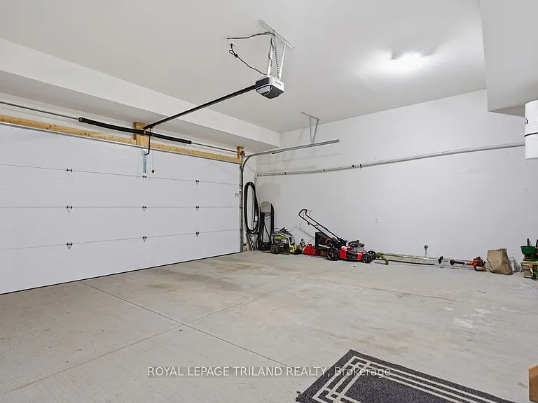 77 Crestview Dr — Photo 34