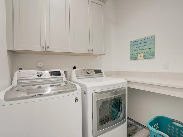 412 Inlet Waters Cir — Photo 32
