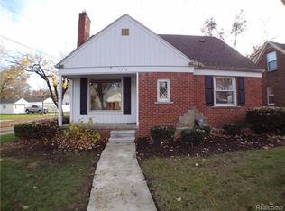 1792 Banbury Rd, Birmingham, MI 48009