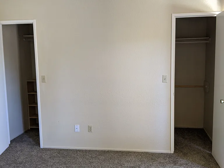 960 Memorial Dr #D — Photo 11