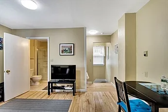 32 Bay St #32 — Photo 10