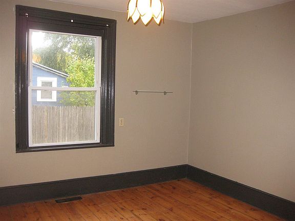 3rd image of 505 S Dean St