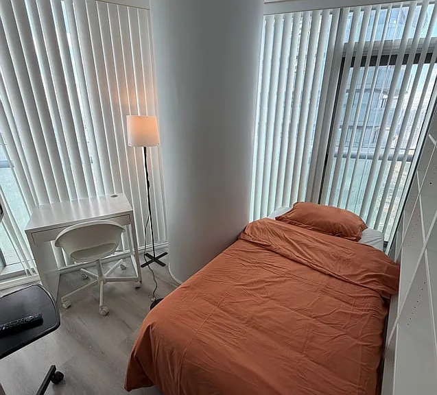 14 York St #3505A — Photo 1