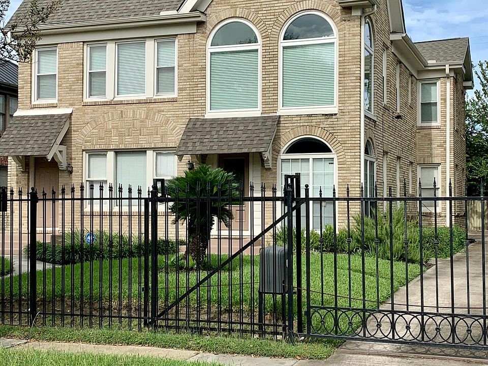 1st image of 2207 Wentworth St