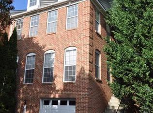 219 Fountain Green Ln, Gaithersburg, MD 20878
