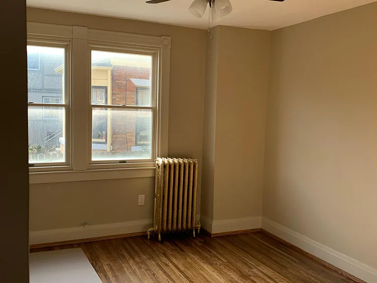 577 Richmond Ave #6 — Photo 2