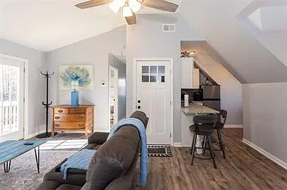 2 bed, 1.0 bath, 1000 sqft, $1,450 — Photo 4