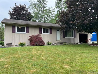 2473 Yellowstone St, Saginaw, MI, 48603