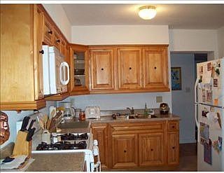 2nd image of 1100 Kent Ave