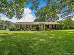 12101 Idlewild Rd, Matthews, NC 28105
