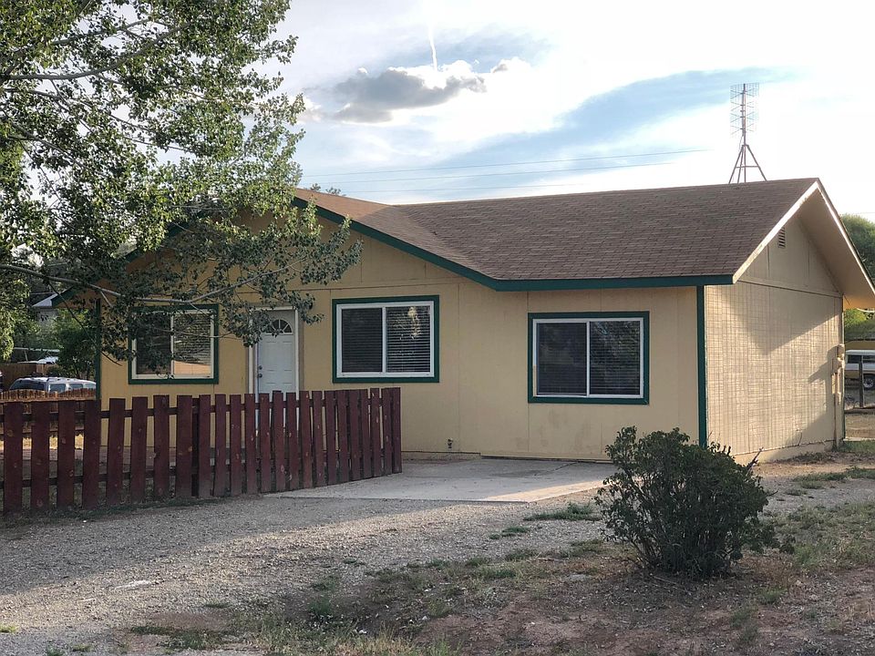 2nd image of 1505 Mesa Verde St