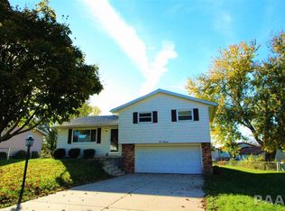 213 Matthew Pkwy, Washington, IL 61571