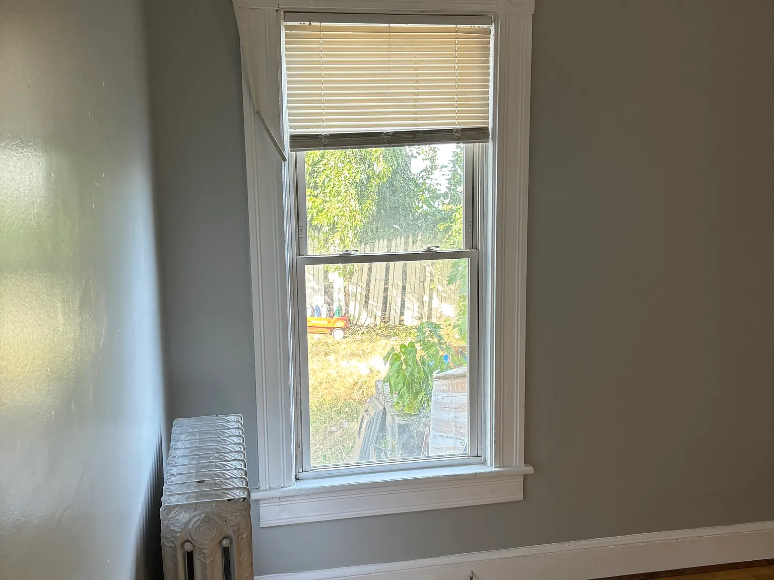 5 bed, 1800 sqft, $3,200 — Photo 4