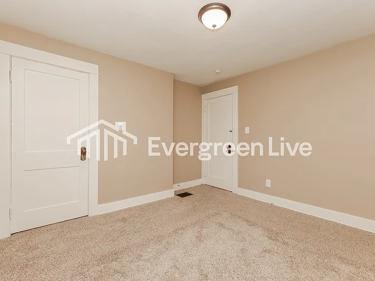 1681 Meriline Ave — Photo 13