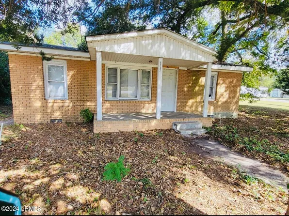 1237 Railroad Ave E, Allendale, SC 29810