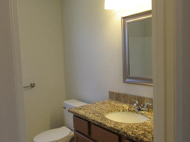 2495 Palisades Dr #B-102 — Photo 17