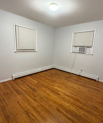 2nd image of 604 Liberty Ave #1