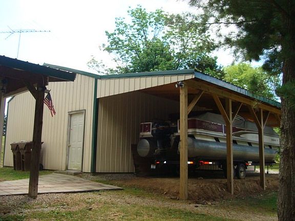 3rd image of 7716 Blain Hwy