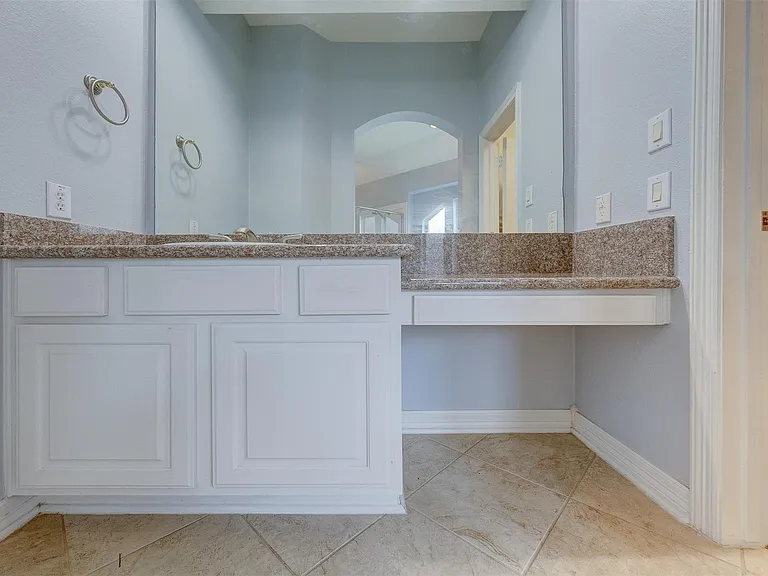3710 Nathaniel Springs Dr — Photo 32