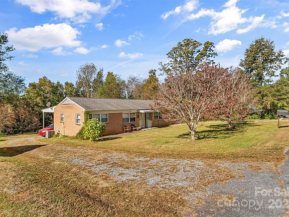 4th image of 202/204 Barbour Dr