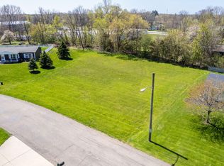73283 Cider Ct, South Haven, MI 49090
