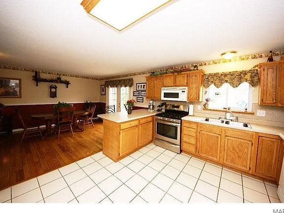 5th image of 2500 Teakwood Manor Dr