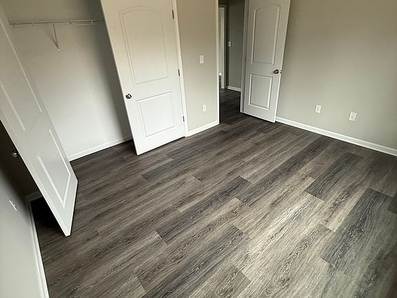 5th image of 10 Rockridge Ct APT 8