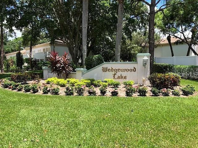 2 bed, 2.0 bath, 1127 sqft, $3,800 — Photo 2