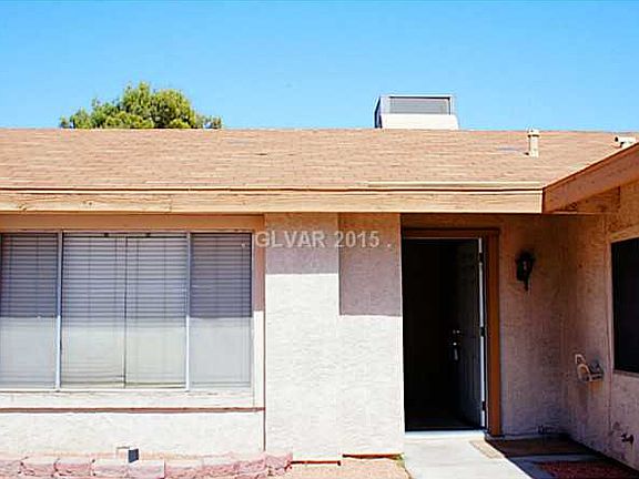 2nd image of 4712 Knollwood Dr