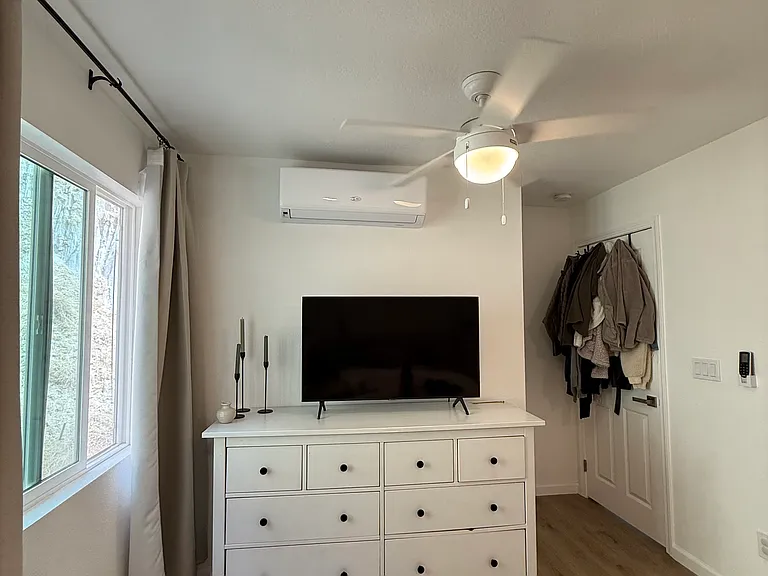 2958-68 Reynard Way #2966 — Photo 6