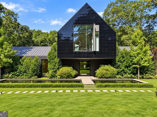 2716 Ridgewood Rd NW, Atlanta, GA 30327