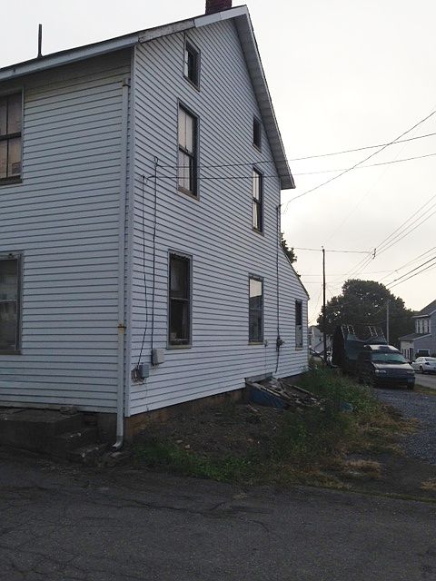 2nd image of 1 E Main St