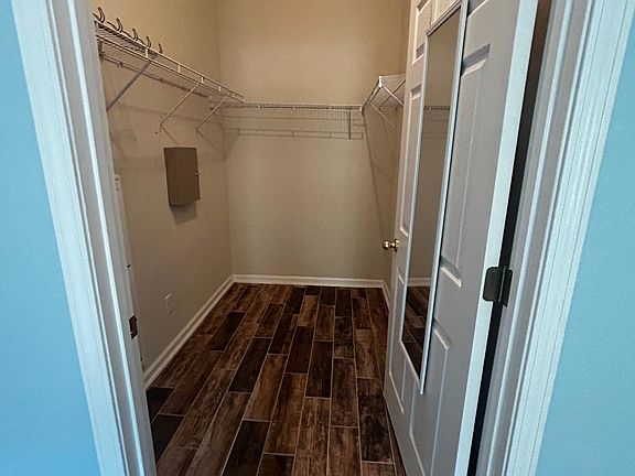 3rd image of 4241 Migration Dr Unit 1
