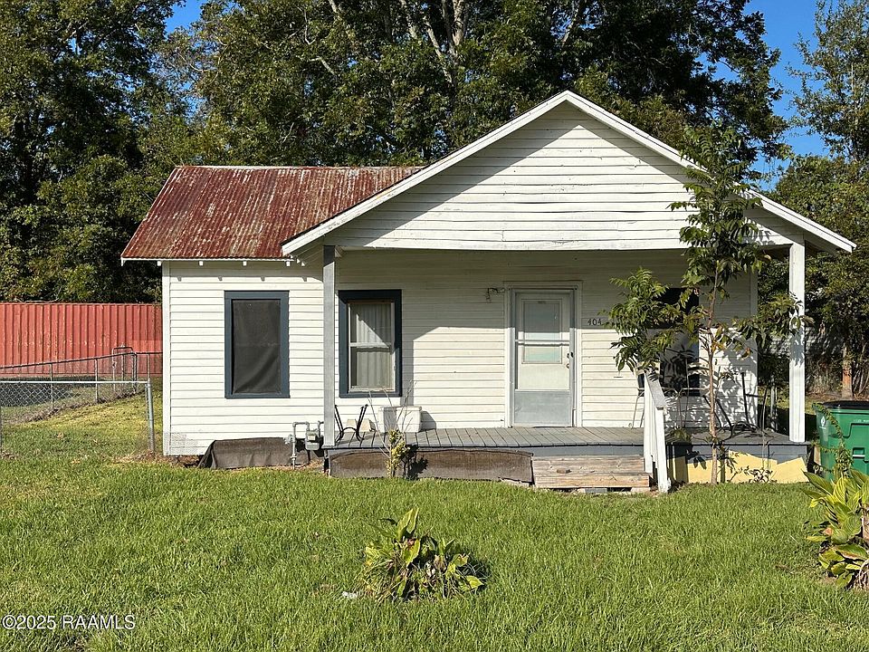 1st image of 404 S Saint Valerie St