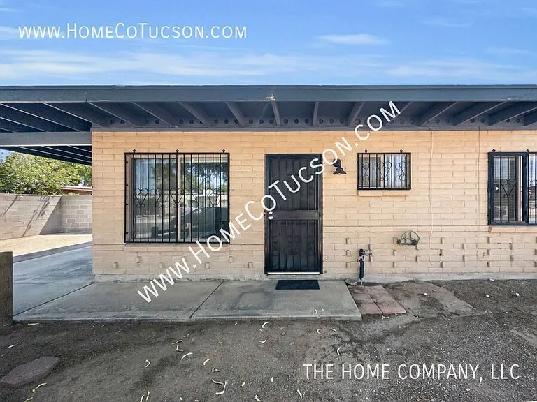 2349 S Saddleback Ave — Photo 5