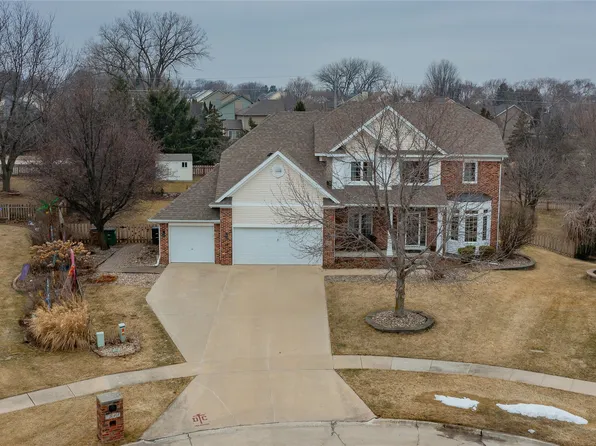 1544 NW 127th Ct, Clive, IA 50325