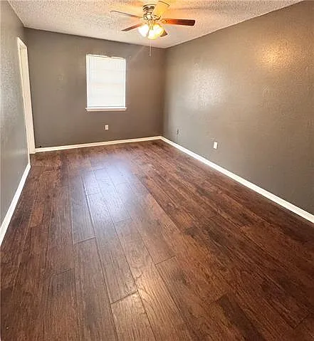 374 Highland Dr — Photo 8