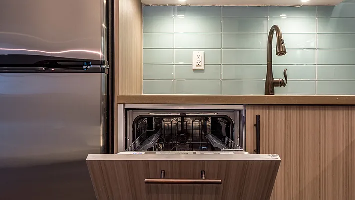 Rented by Nooklyn NYC LLC | media 16