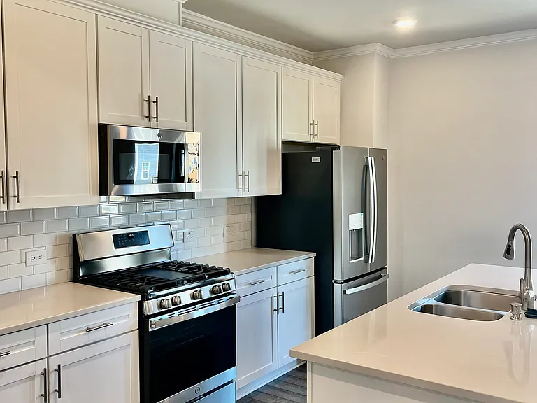 1009 Belloak Way — Photo 8