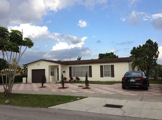 19305 SW 117th Ct, Miami, FL 33177